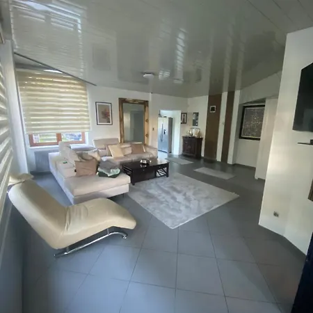 Spacious With Garden - Ideal For Groups فيلة *